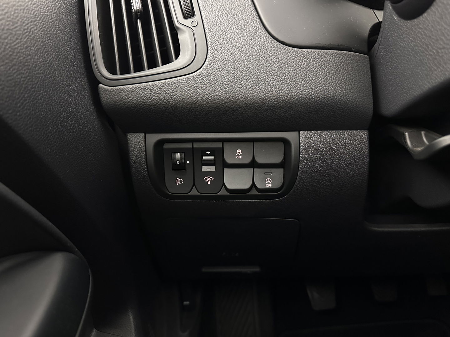 Kia Rio 1.2 CVVT ComfortLine *AIRCO | RADIO-CD/MP3 | COMFORTSEATS | TOWBAR*