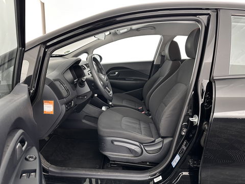 Kia Rio 1.2 CVVT ComfortLine *AIRCO | RADIO-CD/MP3 | COMFORTSEATS | TOWBAR*
