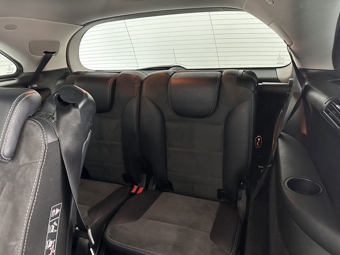 Mercedes-Benz R-Klasse 300 CDI BlueEFFICIENCY Prestige [ 7-Pers. ] Aut. *PANO | LEATHER-ALCANTARA | XENON | BLINDSPOT | NAVI-FULLMAP | COMFORTSEATS | CAMERA | SHIFTPADDLES | PRIVACYGLASS | 18''ALU*