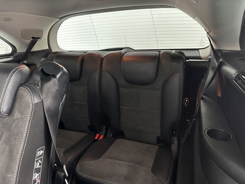 Mercedes-Benz R-Klasse 300 CDI BlueEFFICIENCY Prestige [ 7-Pers. ] Aut. *PANO | LEATHER-ALCANTARA | XENON | BLINDSPOT | NAVI-FULLMAP | COMFORTSEATS | CAMERA | SHIFTPADDLES | PRIVACYGLASS | 18''ALU*