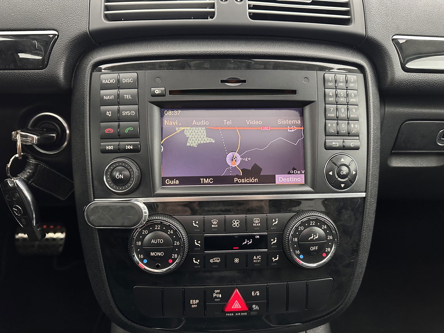 Mercedes-Benz R-Klasse 300 CDI BlueEFFICIENCY Prestige [ 7-Pers. ] Aut. *PANO | LEATHER-ALCANTARA | XENON | BLINDSPOT | NAVI-FULLMAP | COMFORTSEATS | CAMERA | SHIFTPADDLES | PRIVACYGLASS | 18''ALU*