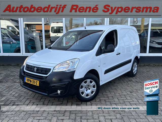 Peugeot Partner - Electric L1 Premium | 3 zitplaatsen | Parkeer Sensoren | Airco
