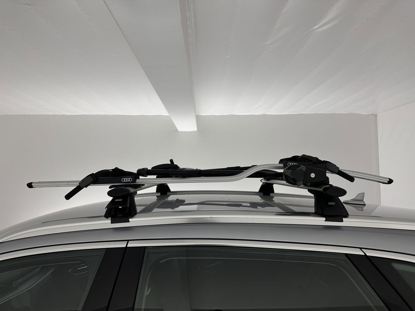 Audi e-tron 50 quattro Business edition 71 kWh [ 3-Fase-11kW ] {SOH-99%} (INCL-BTW) Aut. *HEATPUMP | FULL-LED | DIGI-COCKPIT | NAVI-FULLMAP | MEMORY-PACK |  COMFORTSEATS | KEYLESS | AUDI-SOUND | SHIFTPADDLES | DAB+ | ECC | DRIVE-SELECT | PDC | CRUISE | TOWBAR | 20