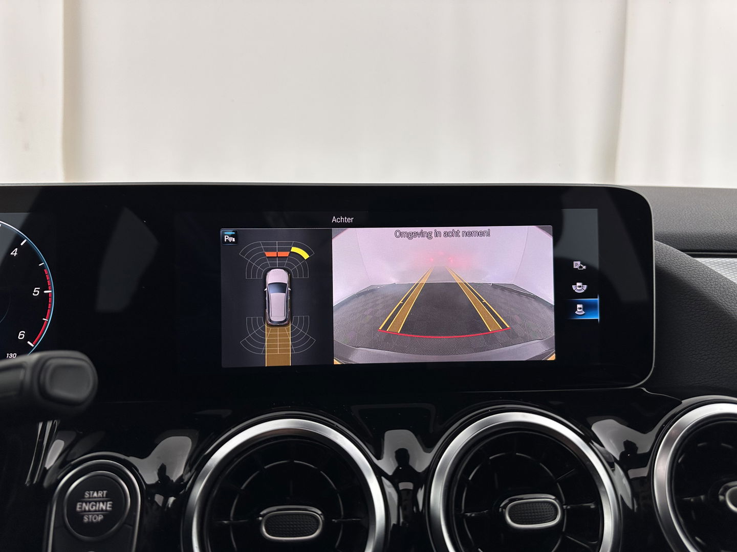 Mercedes-Benz B-Klasse 180d Launch Edition Premium Plus (INCL-BTW) Aut. *PANO | LEATHER-MICROFIBRE | KEYLESS |  FULL-LED | WIDESCREEN-DIGI-COCKPIT | CAMERA | COMFORTSEATS | NAVI-FULLMAP | ECC | CARPLAY | PDC | CRUISE | 17''ALU*