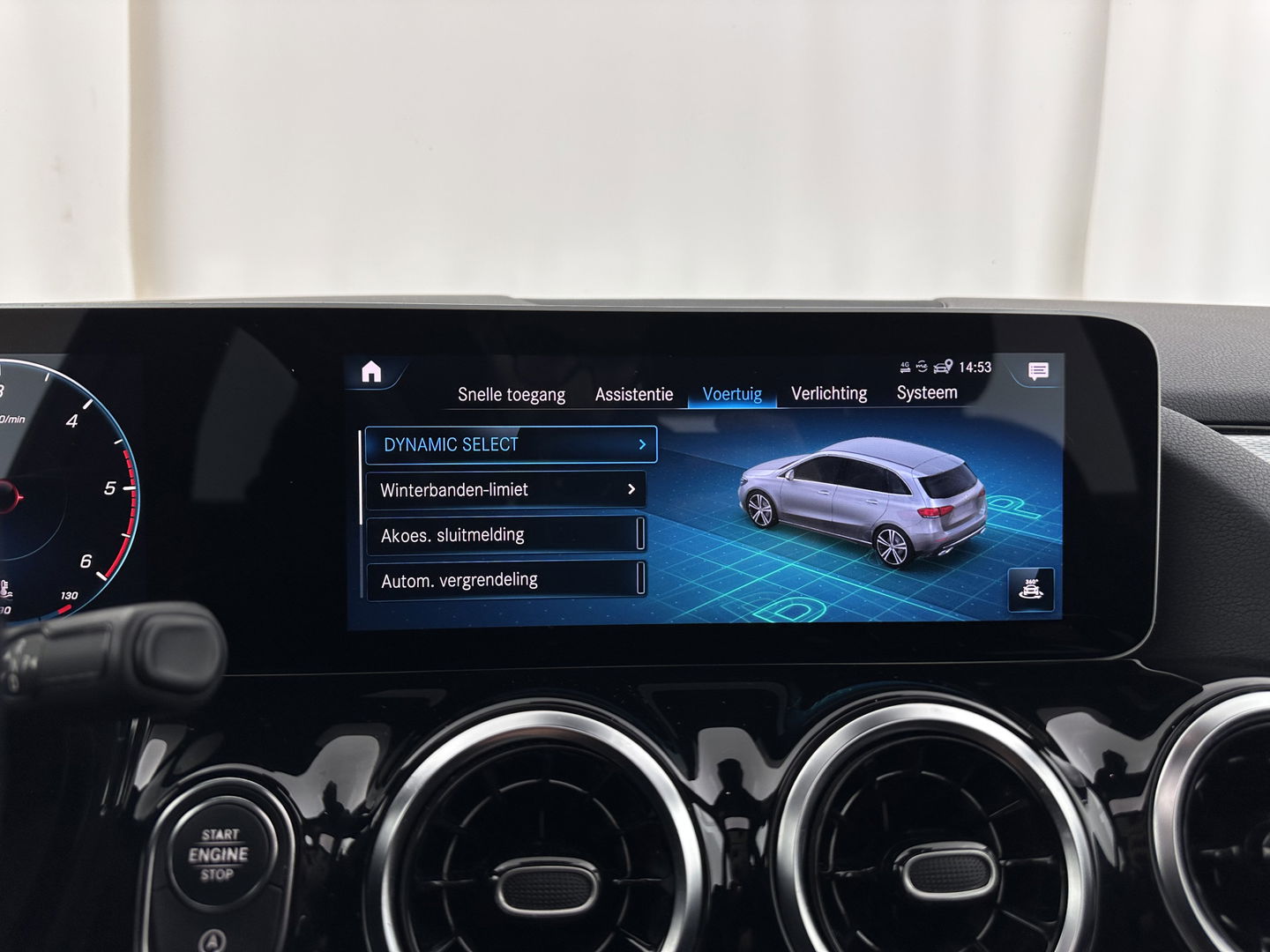 Mercedes-Benz B-Klasse 180d Launch Edition Premium Plus (INCL-BTW) Aut. *PANO | LEATHER-MICROFIBRE | KEYLESS |  FULL-LED | WIDESCREEN-DIGI-COCKPIT | CAMERA | COMFORTSEATS | NAVI-FULLMAP | ECC | CARPLAY | PDC | CRUISE | 17''ALU*