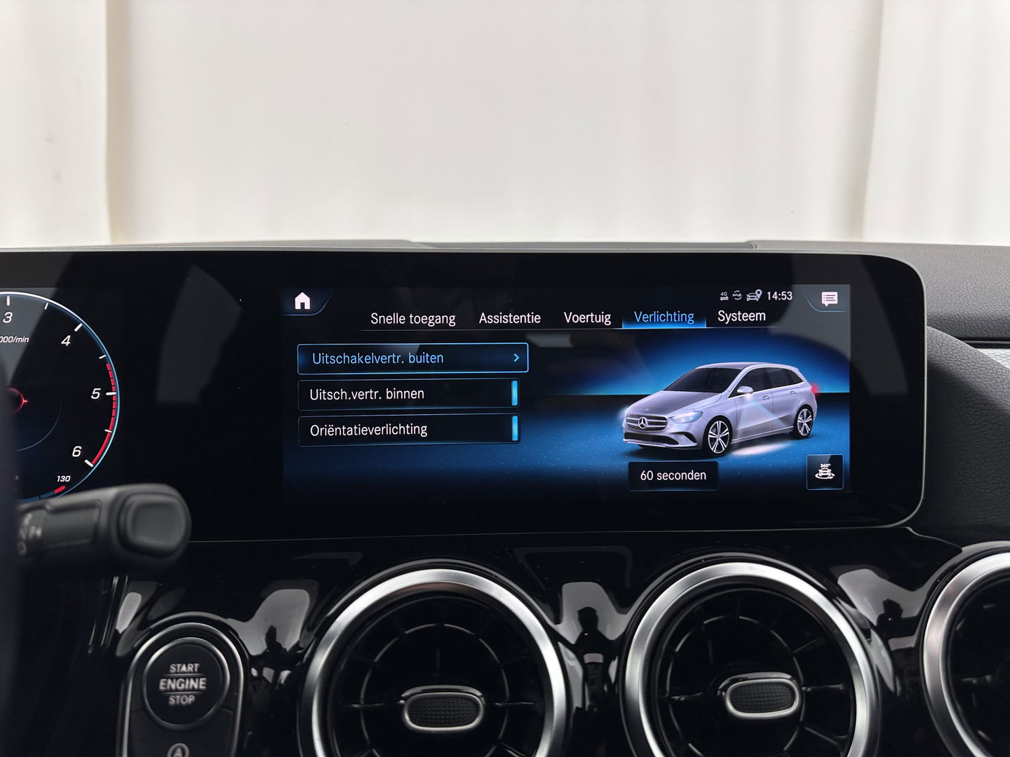 Mercedes-Benz B-Klasse 180d Launch Edition Premium Plus (INCL-BTW) Aut. *PANO | LEATHER-MICROFIBRE | KEYLESS |  FULL-LED | WIDESCREEN-DIGI-COCKPIT | CAMERA | COMFORTSEATS | NAVI-FULLMAP | ECC | CARPLAY | PDC | CRUISE | 17''ALU*