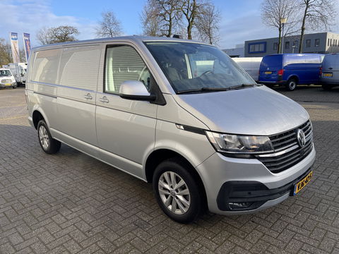 Volkswagen Transporter 2.0 TDI 150pk DSG automaat L2H1 28 / vaste prijs rijklaar € 24.950 ex btw / lease vanaf € 408 / airco / cruise / navi / euro 6 / bpm vrij / dubbele schuifdeur !