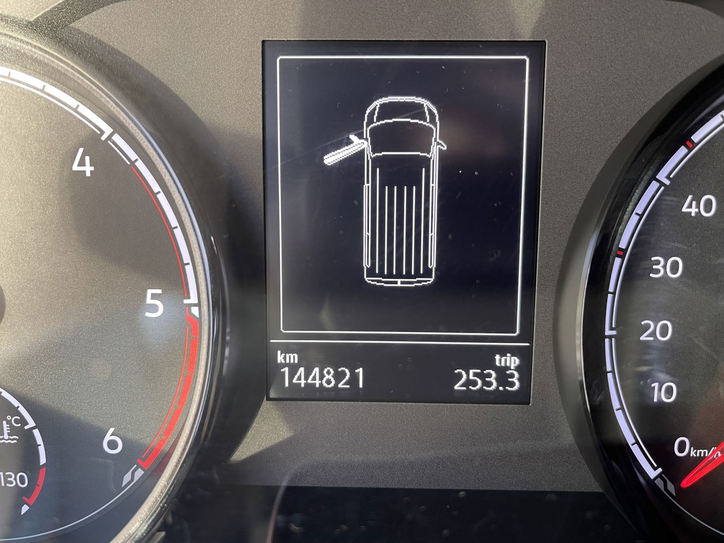 Volkswagen Transporter 2.0 TDI 150pk DSG automaat L2H1 28 / vaste prijs rijklaar € 24.950 ex btw / lease vanaf € 408 / airco / cruise / navi / euro 6 / bpm vrij / dubbele schuifdeur !