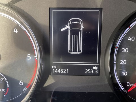 Volkswagen Transporter 2.0 TDI 150pk DSG automaat L2H1 28 / vaste prijs rijklaar € 24.950 ex btw / lease vanaf € 408 / airco / cruise / navi / euro 6 / bpm vrij / dubbele schuifdeur !