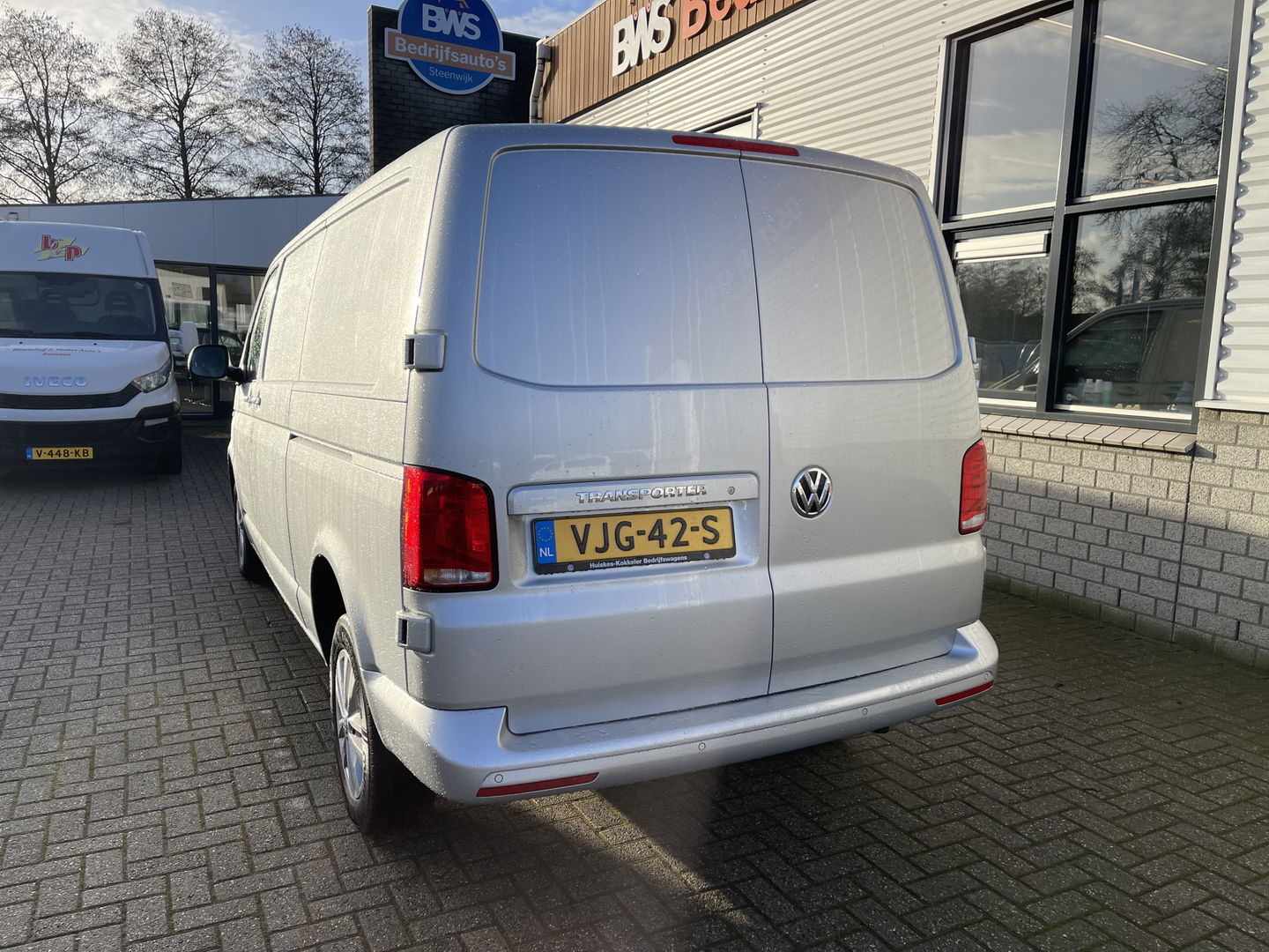 Volkswagen Transporter 2.0 TDI 150pk DSG automaat L2H1 28 / vaste prijs rijklaar € 24.950 ex btw / lease vanaf € 408 / airco / cruise / navi / euro 6 / bpm vrij / dubbele schuifdeur !