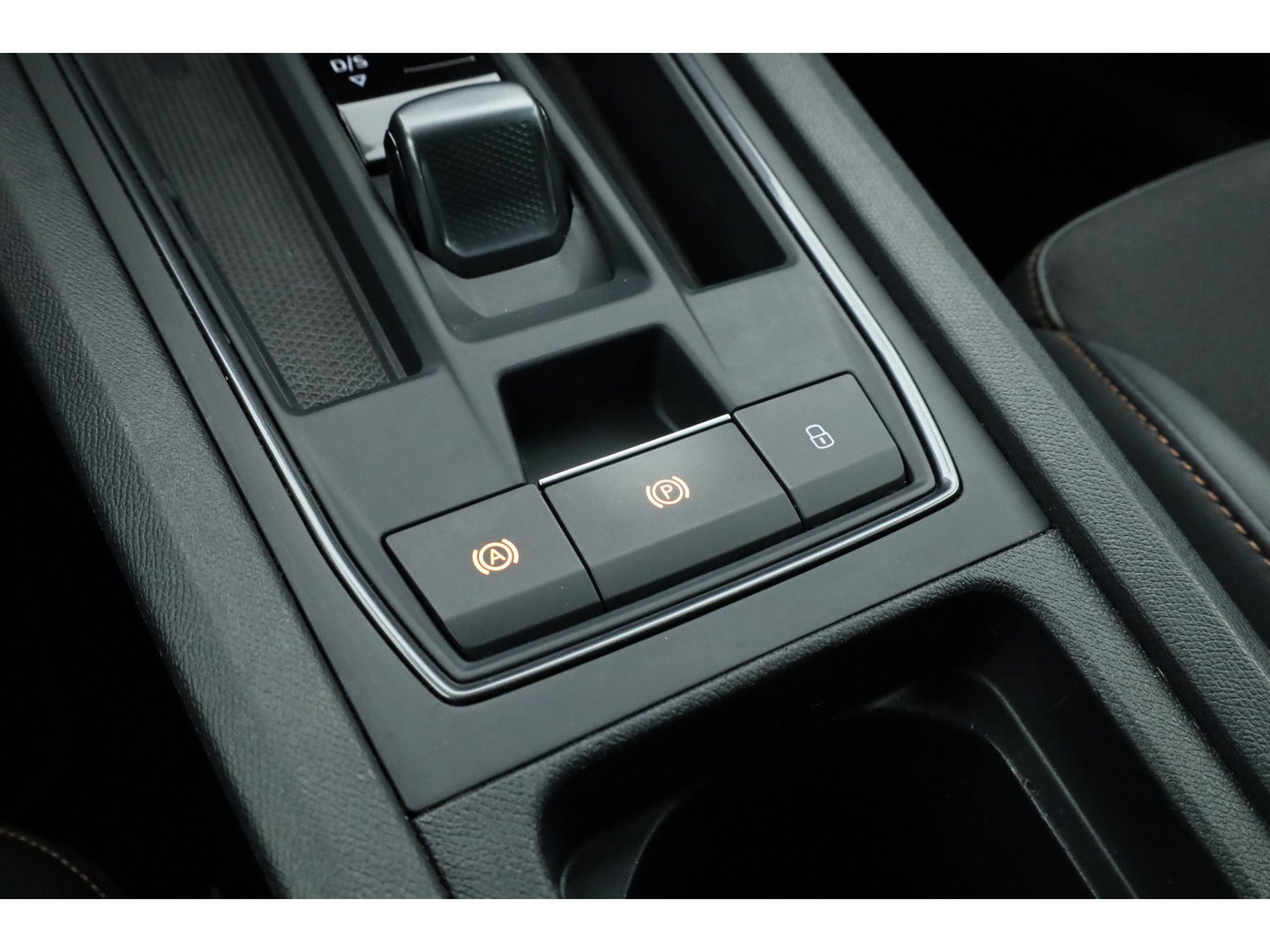 CUPRA Formentor 1.4 e-Hybrid VZ 245pk | Adapt. Cruise | Camera | Apple CarPlay | Keyless | Navi | 19'' | LED | SOH 96% |