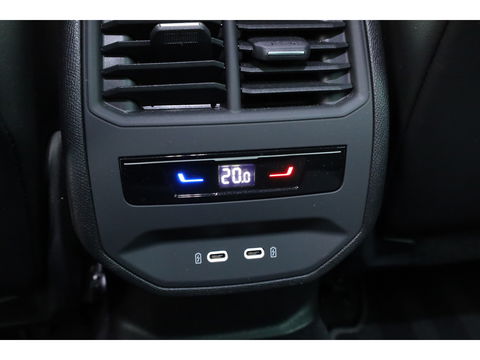 CUPRA Formentor 1.4 e-Hybrid VZ 245pk | Adapt. Cruise | Camera | Apple CarPlay | Keyless | Navi | 19'' | LED | SOH 96% |