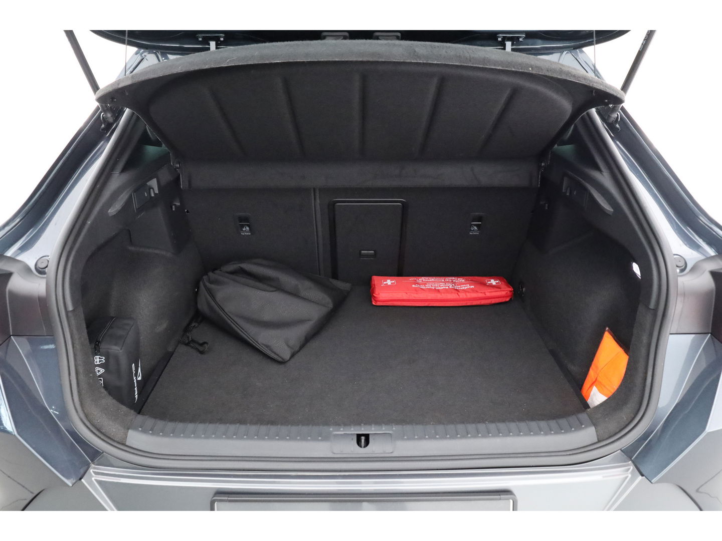 CUPRA Formentor 1.4 e-Hybrid VZ 245pk | Adapt. Cruise | Camera | Apple CarPlay | Keyless | Navi | 19'' | LED | SOH 96% |