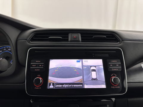 Nissan Leaf Acenta 40 kWh (INCL-BTW) Aut. *HEATPUMP | ADAPTIVE-CRUISE | KEYLESS | TOPVIEW | NAVI-FULLMAP | BLINDSPOT | DAB+ | HEATED-COMFORTSEATS | DIGI-COCKPIT | PRIVACYGLASS | 16"ALU*