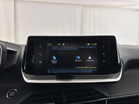 Peugeot e-208 EV Allure Pack 50 kWh (3-Fase-11kW) {SOH-89%} Aut.*HEATPUMP | LEATHER-FABRIC | FULL-LED | DIGI-COCKPIT | BLINDSPOT | CAMERA | AMBIENTLIGHT | NAVI-FULLMAP | LANE-ASSIST | KEYLESS | DAB | PRIVACYGLASS | HEATED-SPORTSEATS | CARPLAY | 16"ALU