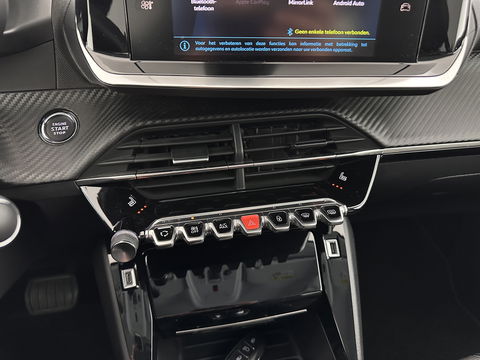 Peugeot e-208 EV Allure Pack 50 kWh (3-Fase-11kW) {SOH-89%} Aut.*HEATPUMP | LEATHER-FABRIC | FULL-LED | DIGI-COCKPIT | BLINDSPOT | CAMERA | AMBIENTLIGHT | NAVI-FULLMAP | LANE-ASSIST | KEYLESS | DAB | PRIVACYGLASS | HEATED-SPORTSEATS | CARPLAY | 16"ALU