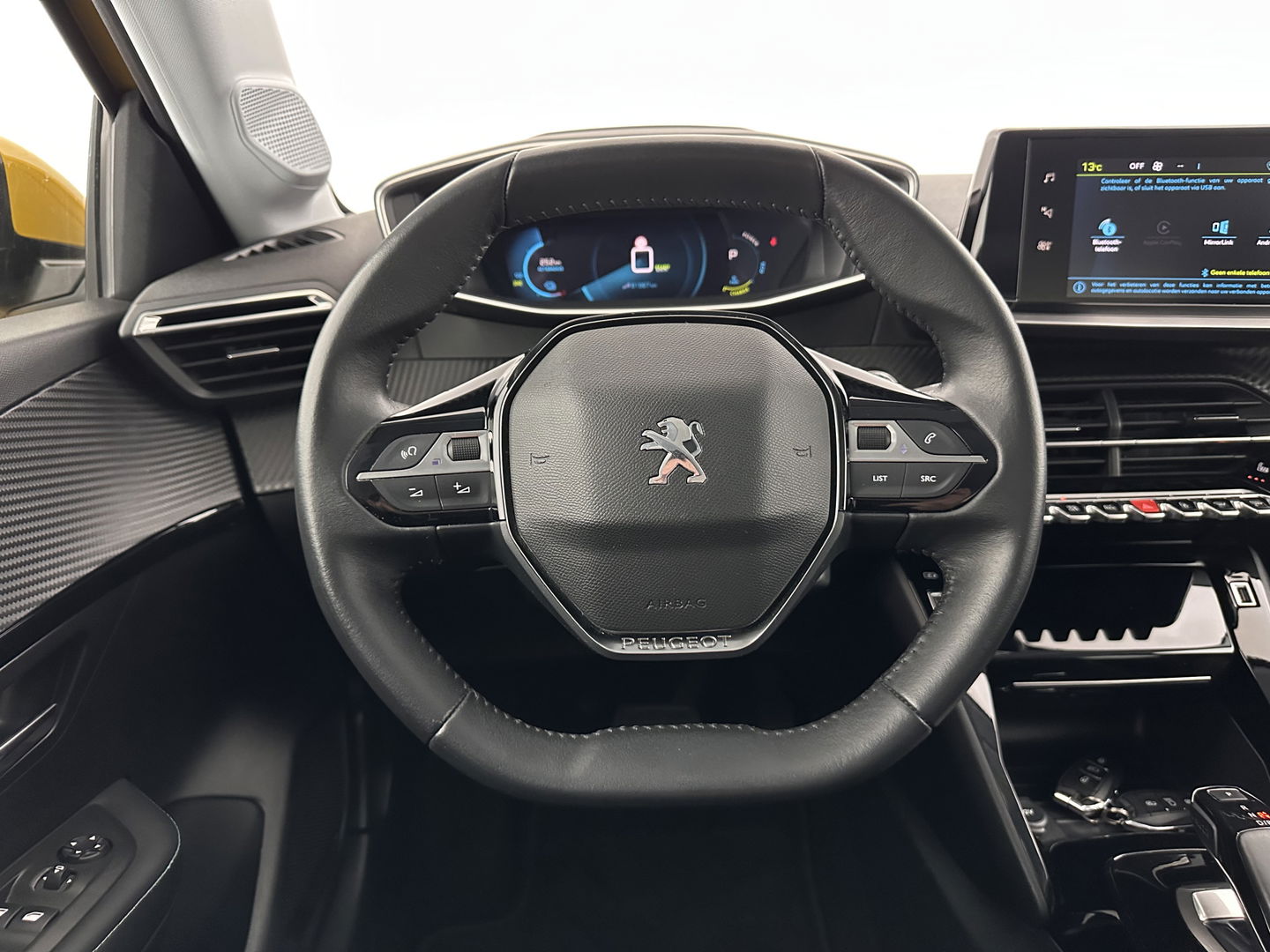 Peugeot e-208 EV Allure Pack 50 kWh (3-Fase-11kW) {SOH-89%} Aut.*HEATPUMP | LEATHER-FABRIC | FULL-LED | DIGI-COCKPIT | BLINDSPOT | CAMERA | AMBIENTLIGHT | NAVI-FULLMAP | LANE-ASSIST | KEYLESS | DAB | PRIVACYGLASS | HEATED-SPORTSEATS | CARPLAY | 16"ALU