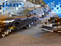 Volvo XC90 - 2.0 T5 AWD 254 PK AUT. BENZINE GRIJS KENTEKEN VAN + WEGKL. TREKHAAK | ADAPTIVE CRUISE | LEDER | CAMERA