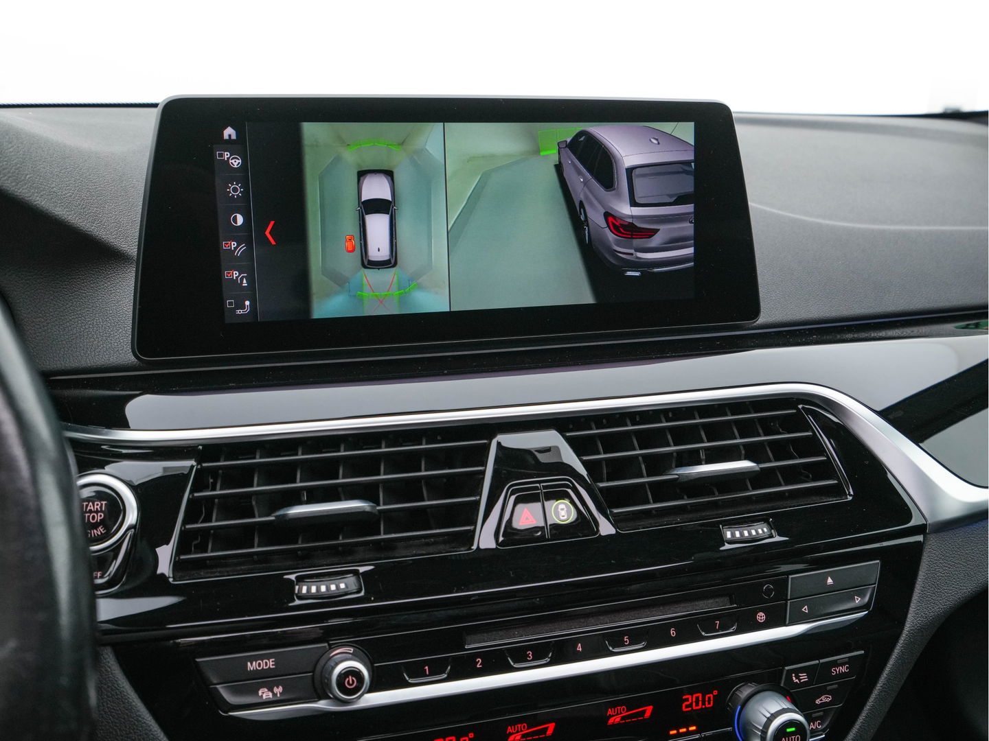 BMW 5 Serie Touring 530d Sportline High Executive Aut. *PANO | LEATHER | FULL-LED | MEMORY-PACK | TOP-VIEW | HEATED-COMFORTSEATS | NAVI-FULLMAP | PRIVACY-GLASS | AMBIENT-LIGHT | ECC | CARPLAY | PDC | TOWBAR | SHIFT-PADDLES | 20"ALU*