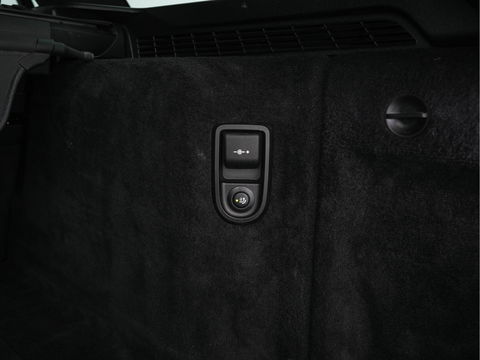 BMW 5 Serie Touring 530d Sportline High Executive Aut. *PANO | LEATHER | FULL-LED | MEMORY-PACK | TOP-VIEW | HEATED-COMFORTSEATS | NAVI-FULLMAP | PRIVACY-GLASS | AMBIENT-LIGHT | ECC | CARPLAY | PDC | TOWBAR | SHIFT-PADDLES | 20"ALU*