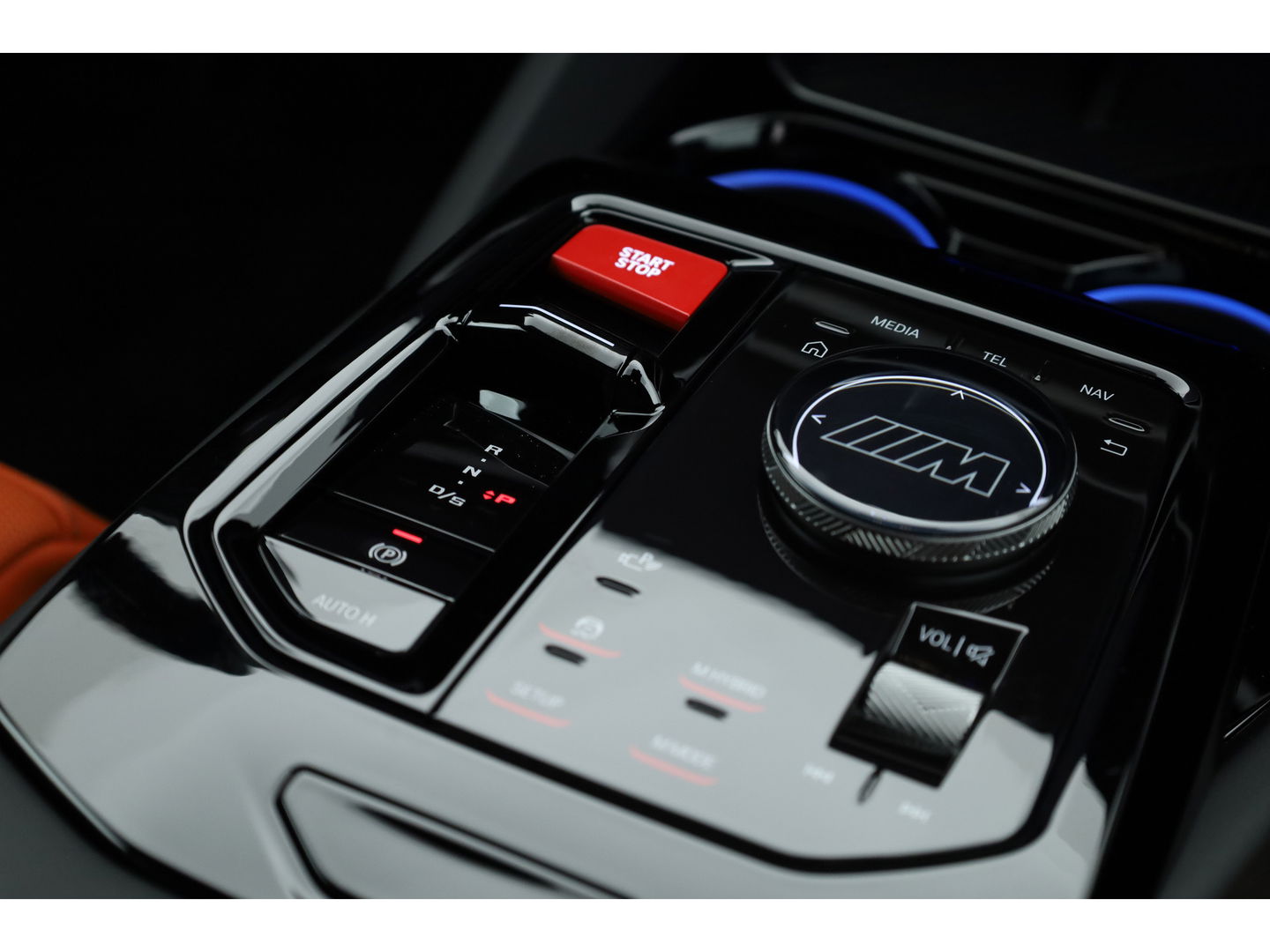 BMW 5 Serie M5 727pk | Ultimate Pack | Keramisch | Carbon | Driving Assistant Pro. | B&W