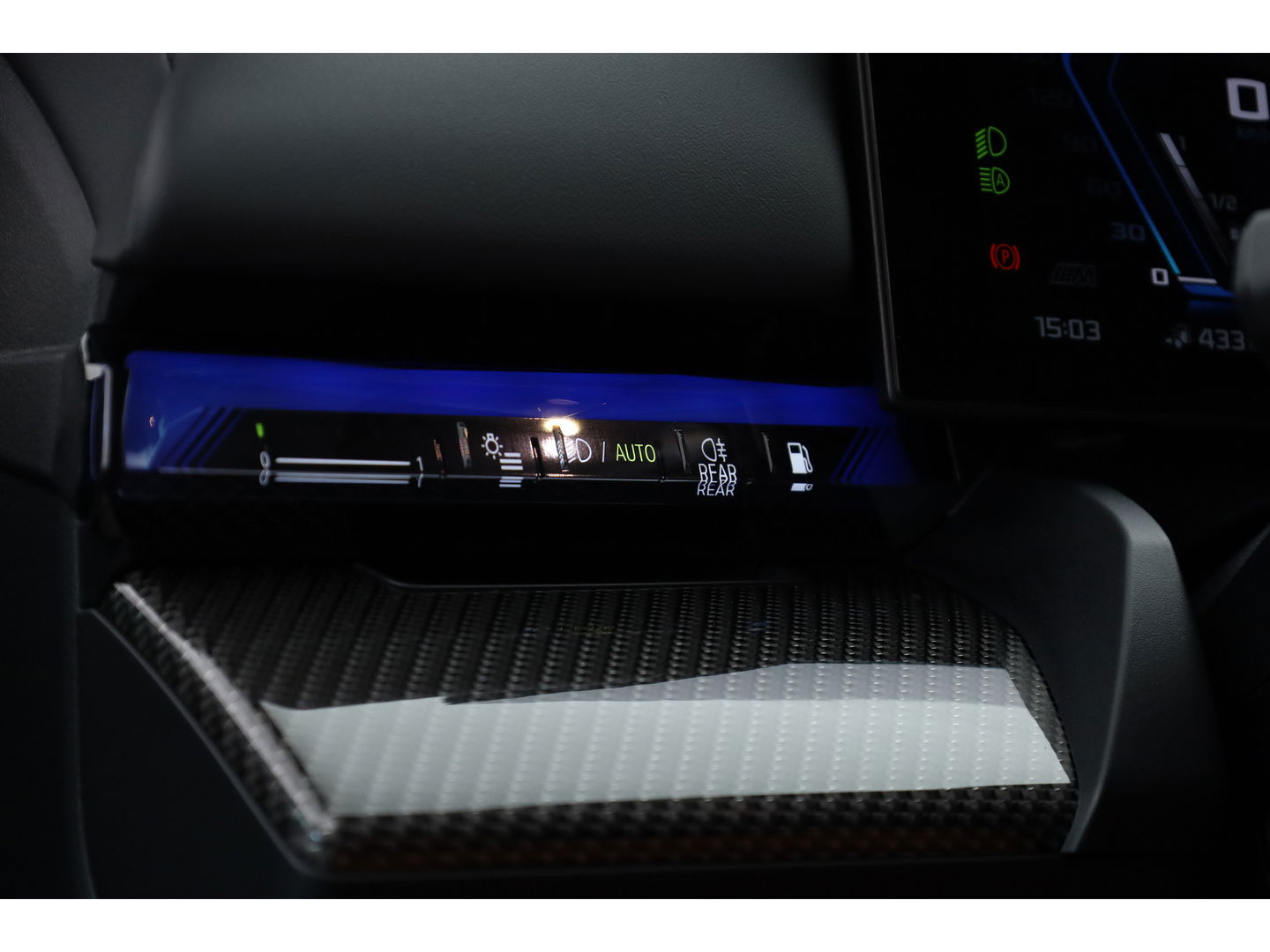 BMW 5 Serie M5 727pk | Ultimate Pack | Keramisch | Carbon | Driving Assistant Pro. | B&W