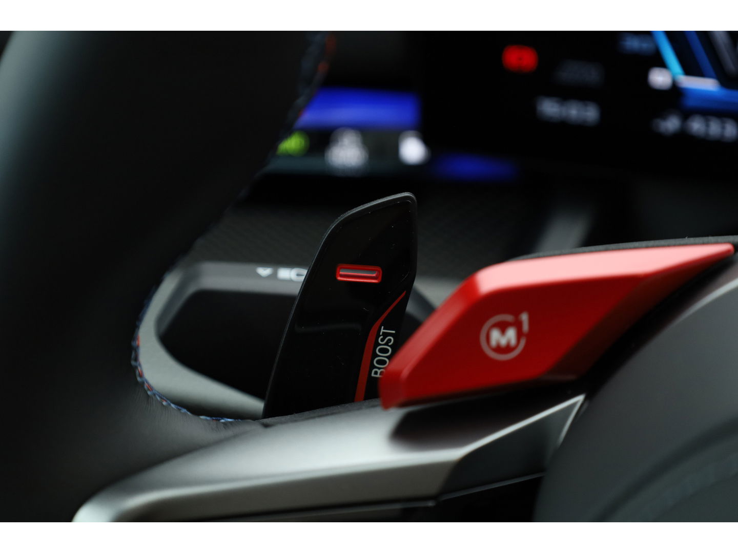 BMW 5 Serie M5 727pk | Ultimate Pack | Keramisch | Carbon | Driving Assistant Pro. | B&W