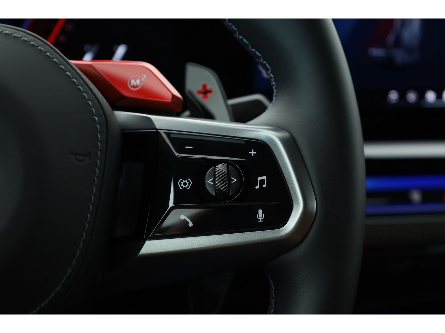 BMW 5 Serie M5 727pk | Ultimate Pack | Keramisch | Carbon | Driving Assistant Pro. | B&W