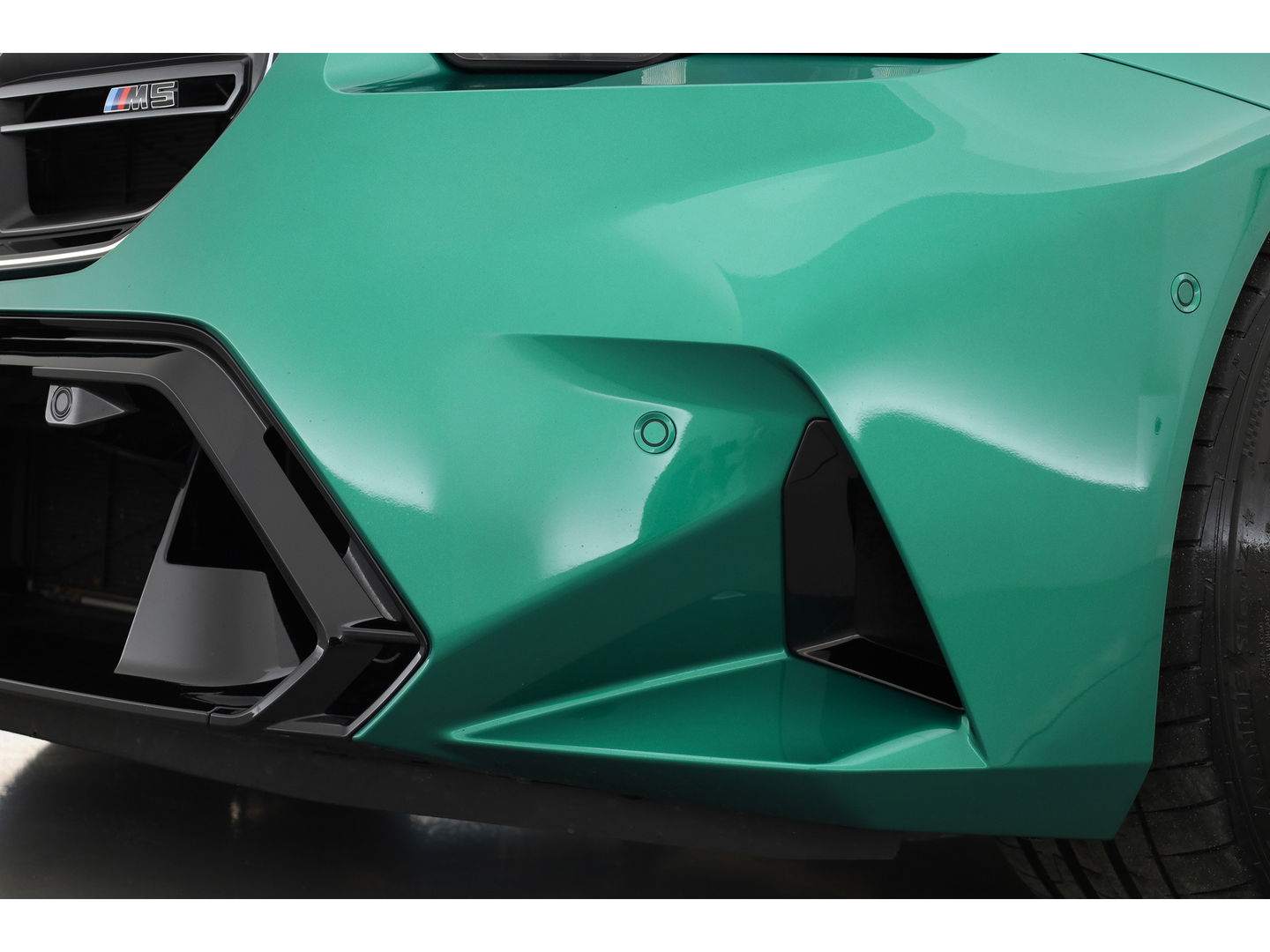 BMW 5 Serie M5 727pk | Ultimate Pack | Keramisch | Carbon | Driving Assistant Pro. | B&W