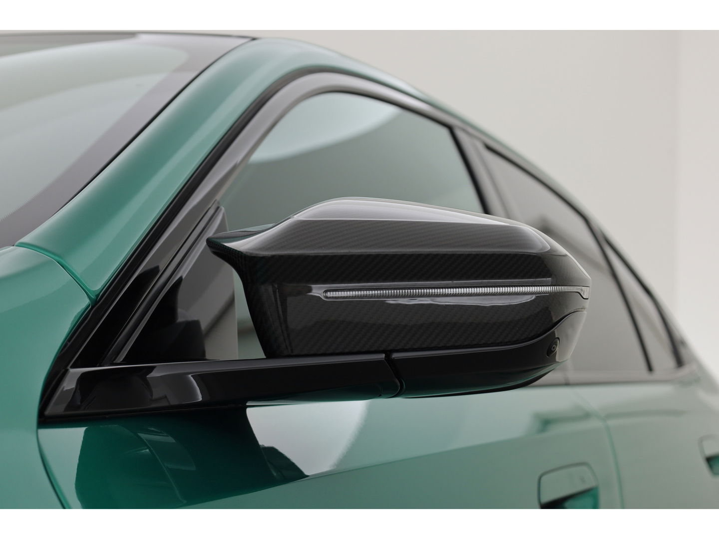 BMW 5 Serie M5 727pk | Ultimate Pack | Keramisch | Carbon | Driving Assistant Pro. | B&W