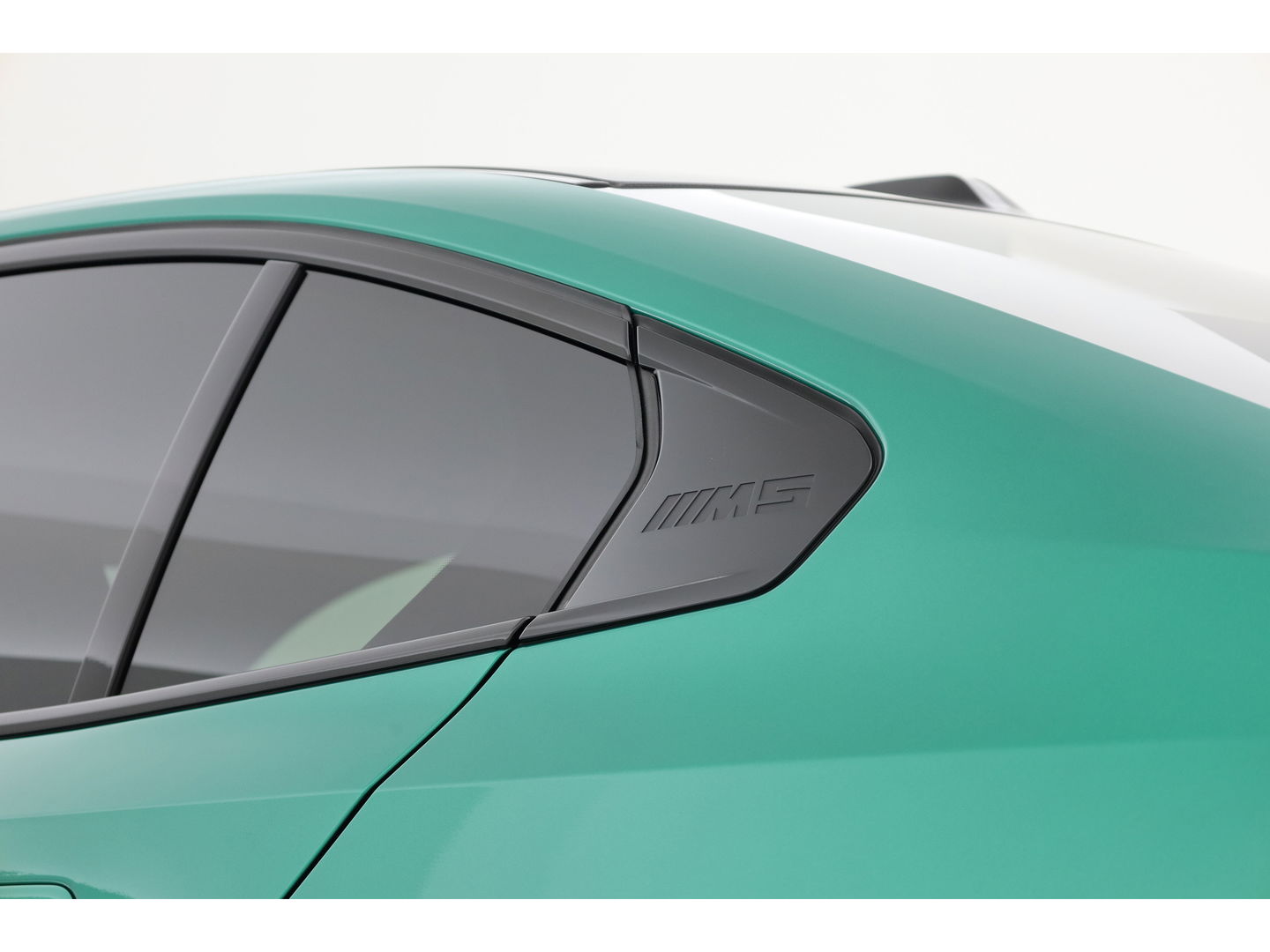 BMW 5 Serie M5 727pk | Ultimate Pack | Keramisch | Carbon | Driving Assistant Pro. | B&W