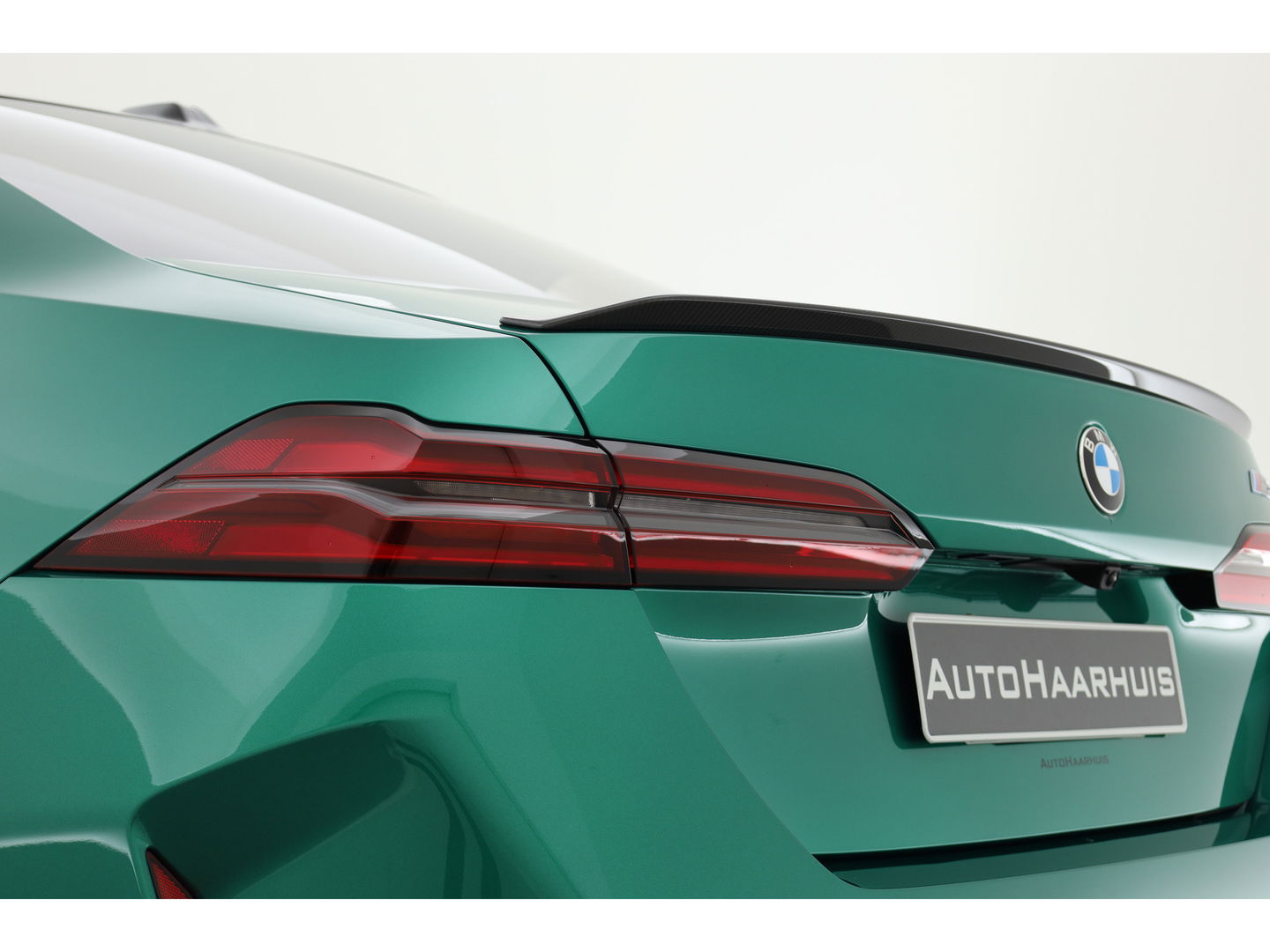 BMW 5 Serie M5 727pk | Ultimate Pack | Keramisch | Carbon | Driving Assistant Pro. | B&W