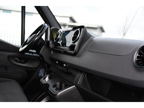 Mercedes-Benz Sprinter 316 2.2 CDI L2H2 PB Edition FULL OPTIONS! Adaptieve Cruise, 360 Camera, Carplay, 10,5'' Mbux, LED, 3500kg Trekhaak, Virtual, 164pk, Uniek!