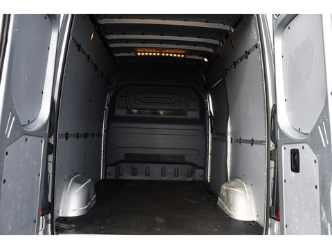 Mercedes-Benz Sprinter 316 2.2 CDI L2H2 PB Edition FULL OPTIONS! Adaptieve Cruise, 360 Camera, Carplay, 10,5'' Mbux, LED, 3500kg Trekhaak, Virtual, 164pk, Uniek!
