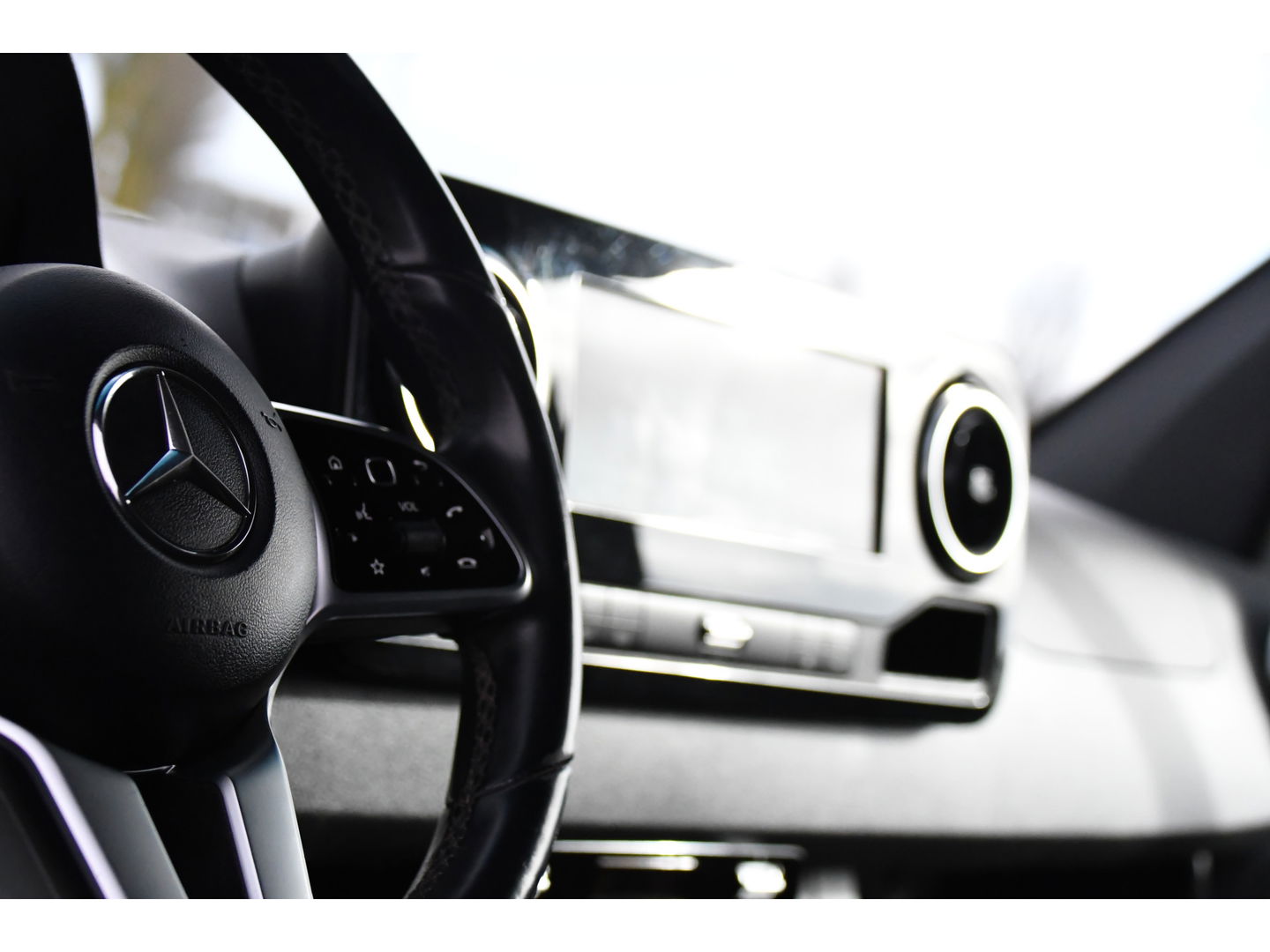 Mercedes-Benz Sprinter 316 2.2 CDI L2H2 PB Edition FULL OPTIONS! Adaptieve Cruise, 360 Camera, Carplay, 10,5'' Mbux, LED, 3500kg Trekhaak, Virtual, 164pk, Uniek!