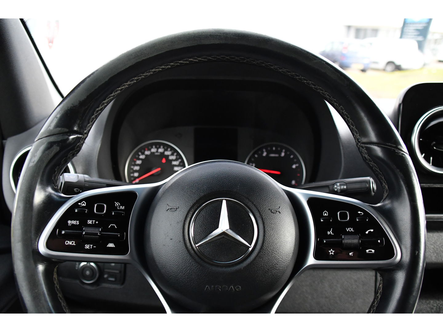 Mercedes-Benz Sprinter 316 2.2 CDI L2H2 PB Edition FULL OPTIONS! Adaptieve Cruise, 360 Camera, Carplay, 10,5'' Mbux, LED, 3500kg Trekhaak, Virtual, 164pk, Uniek!