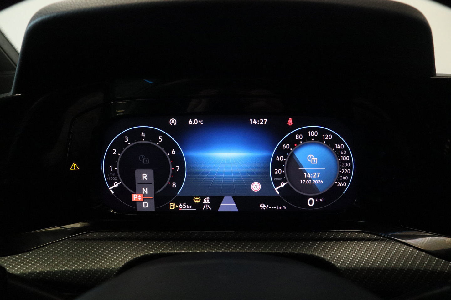 Volkswagen Golf 1.5 eTSI R-Line Business Full-led Navigatie Adaptive-Cruise 24 Maanden garantie* (Vraag naar de voorwaarden)
