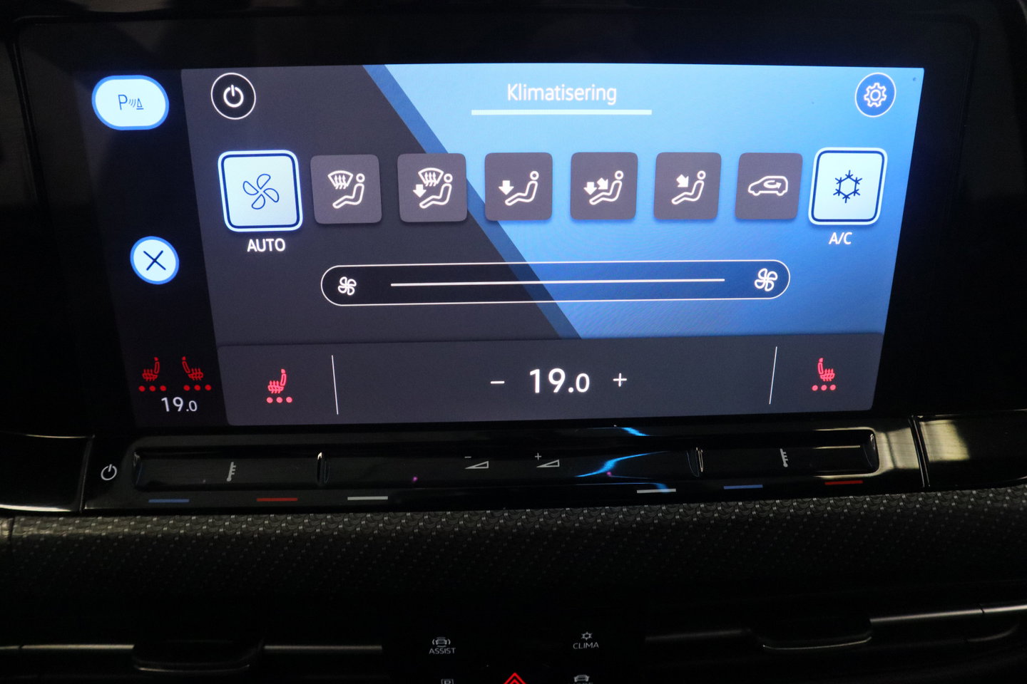 Volkswagen Golf 1.5 eTSI R-Line Business Full-led Navigatie Adaptive-Cruise 24 Maanden garantie* (Vraag naar de voorwaarden)