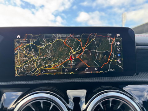 Mercedes-Benz CLA-Klasse Shooting Brake 250 e AMG Panorama Leder Camera Navi