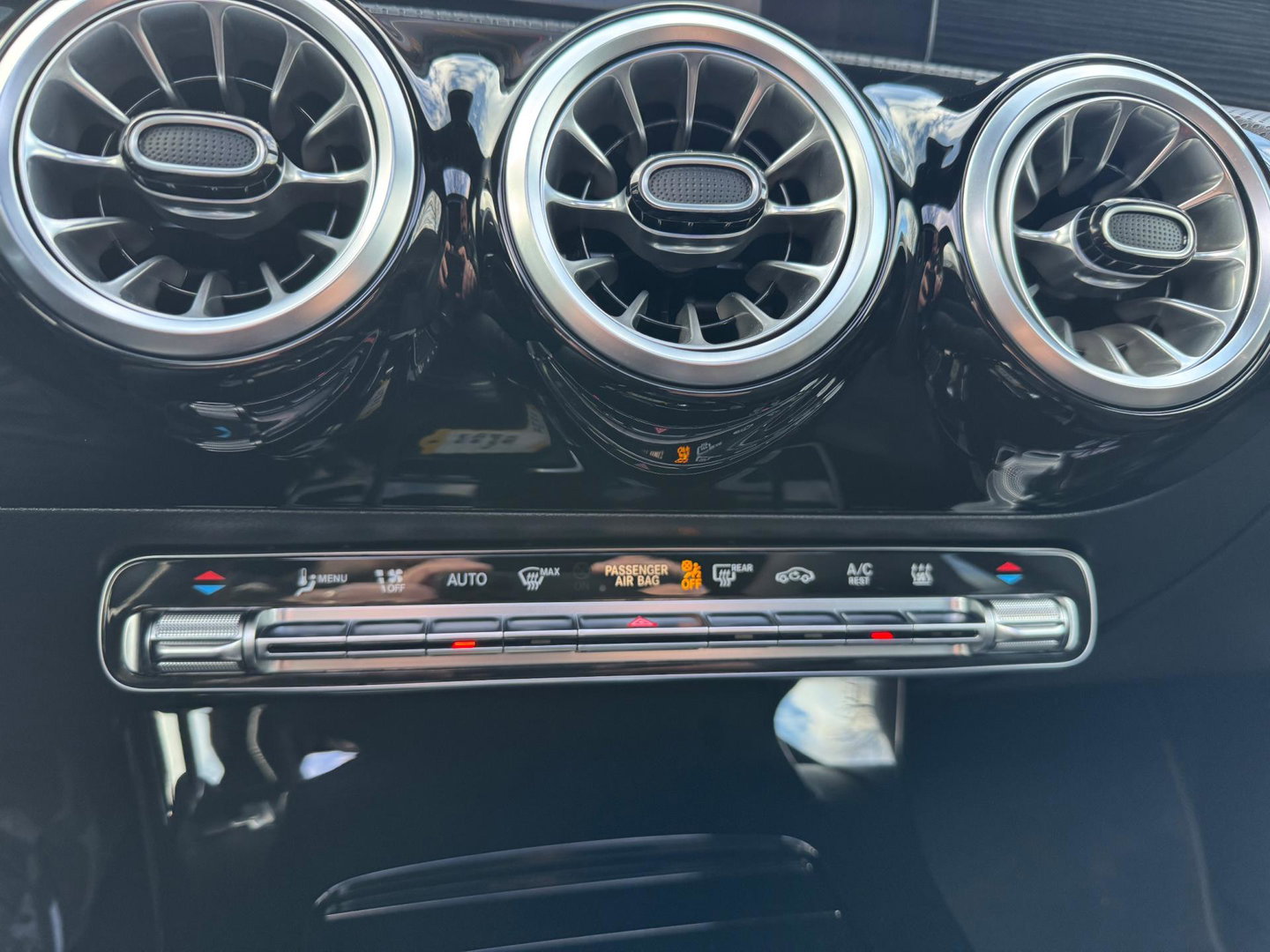 Mercedes-Benz CLA-Klasse Shooting Brake 250 e AMG Panorama Leder Camera Navi