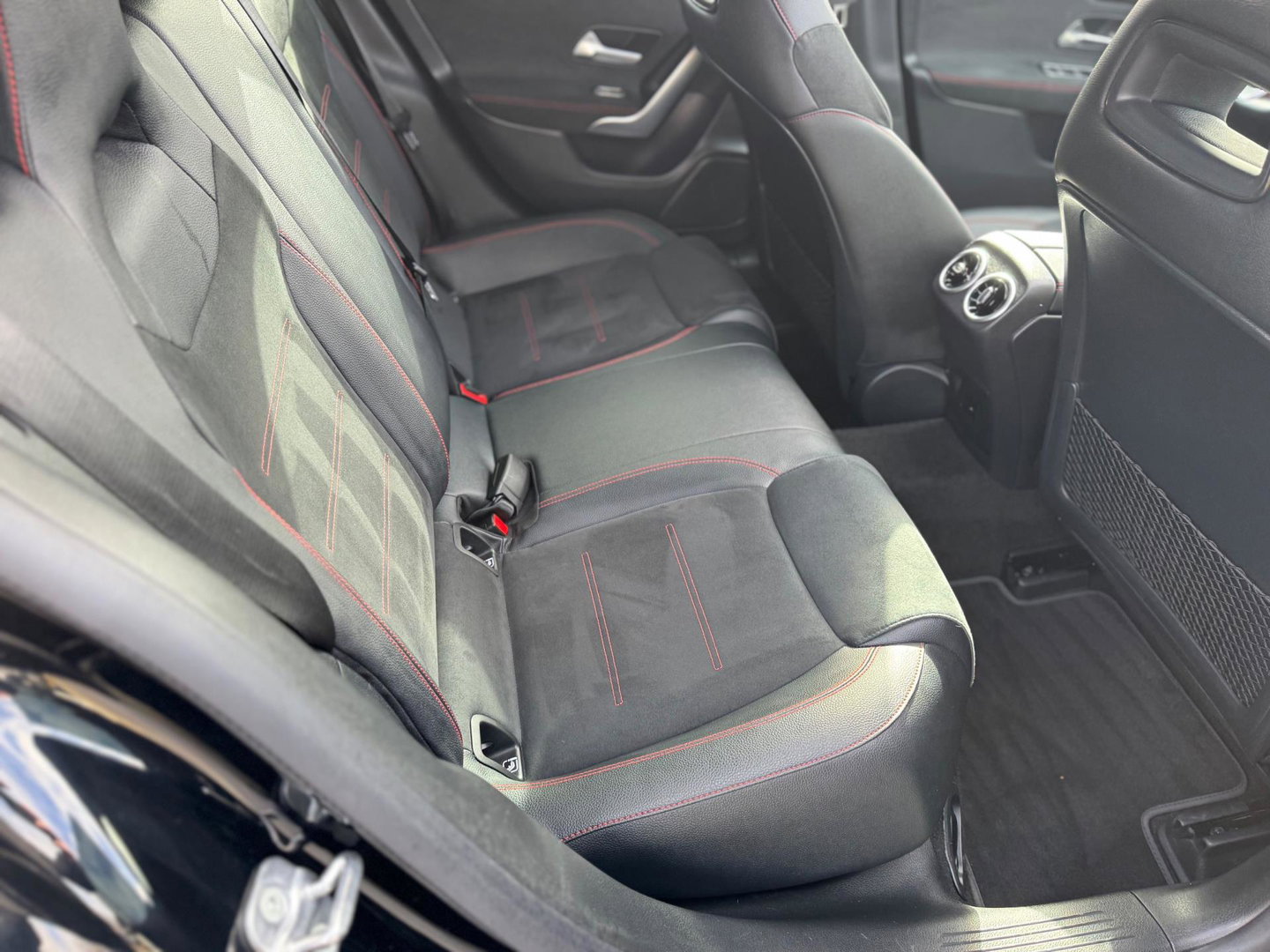 Mercedes-Benz CLA-Klasse Shooting Brake 250 e AMG Panorama Leder Camera Navi