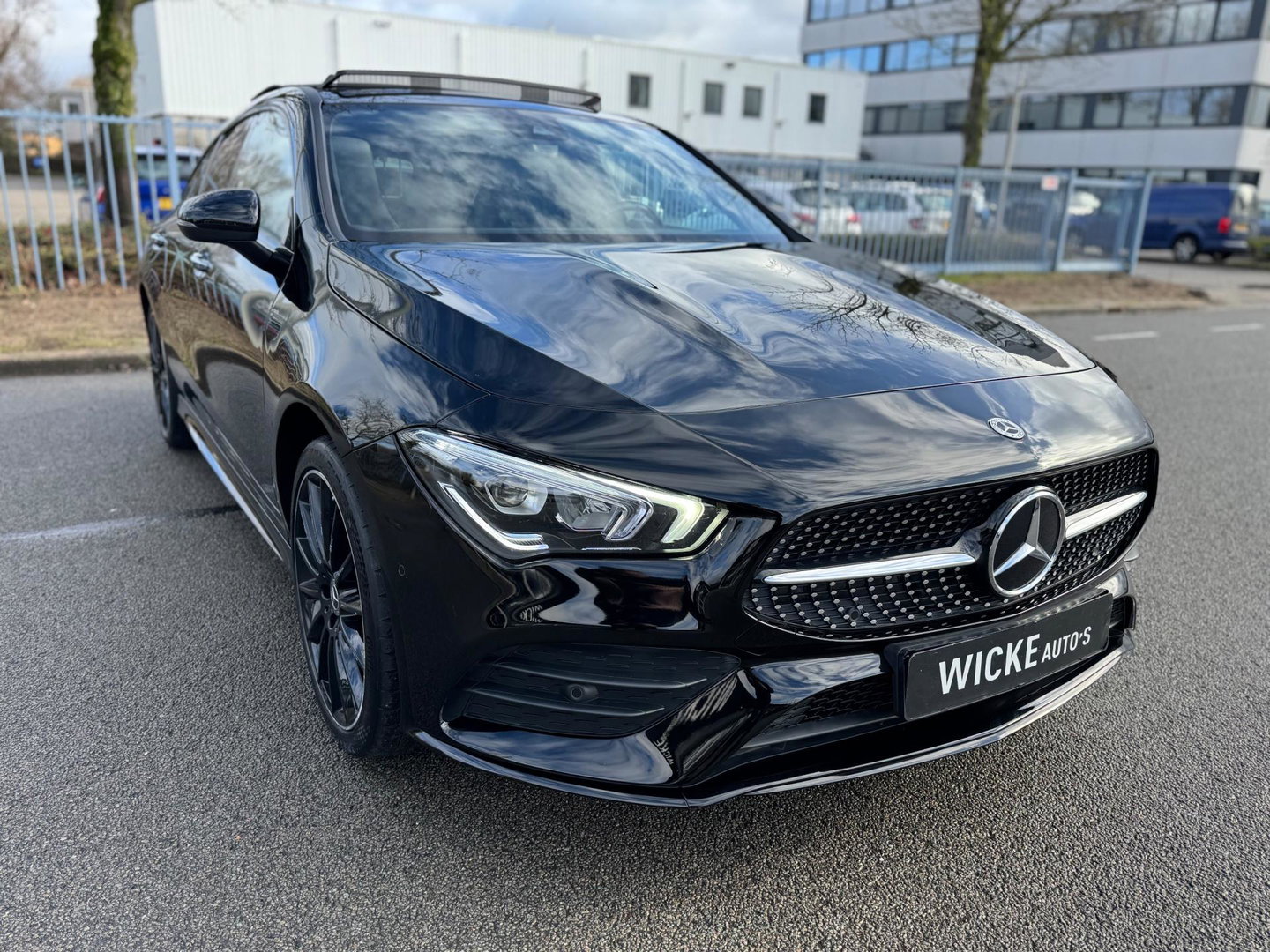 Mercedes-Benz CLA-Klasse Shooting Brake 250 e AMG Panorama Leder Camera Navi