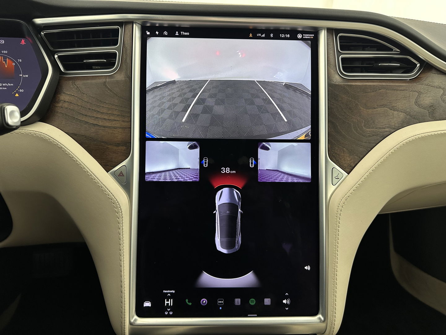 Tesla Model S 100D AWD [ 3-Fase-17kW] {SOH-86%} (INCL.BTW) *PANO-WINDOW | AUTO-PILOT | LEATHER | CCS-FASTLOADER | FULL-LED | NAVI-FULLMAP | KEYLESS | MEMORY-PACK | HEATED-COMFORTSEATS | DIGI-COCKPIT | 19"ALU*