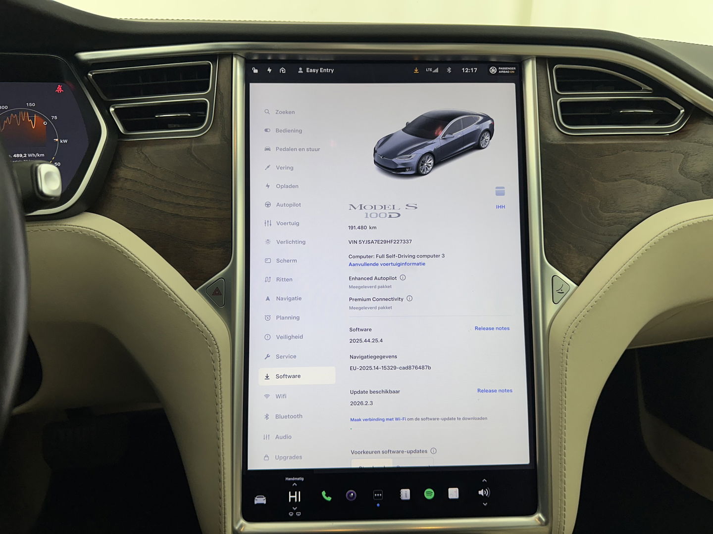 Tesla Model S 100D AWD [ 3-Fase-17kW] {SOH-86%} (INCL.BTW) *PANO-WINDOW | AUTO-PILOT | LEATHER | CCS-FASTLOADER | FULL-LED | NAVI-FULLMAP | KEYLESS | MEMORY-PACK | HEATED-COMFORTSEATS | DIGI-COCKPIT | 19"ALU*