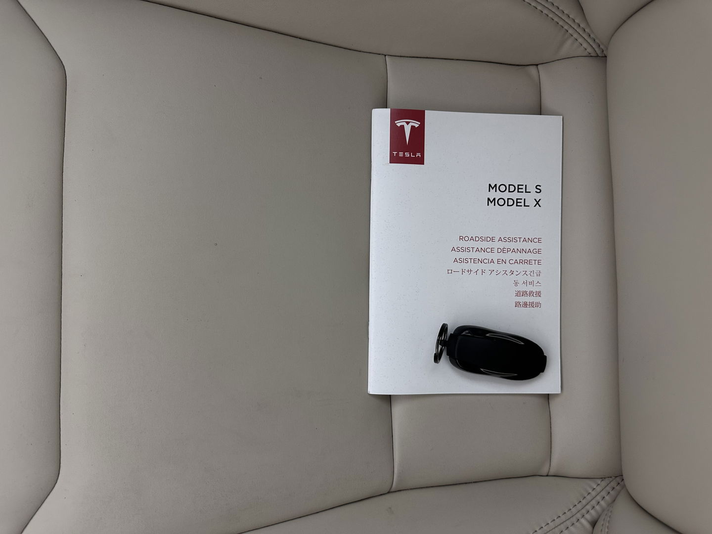 Tesla Model S 100D AWD [ 3-Fase-17kW] {SOH-86%} (INCL.BTW) *PANO-WINDOW | AUTO-PILOT | LEATHER | CCS-FASTLOADER | FULL-LED | NAVI-FULLMAP | KEYLESS | MEMORY-PACK | HEATED-COMFORTSEATS | DIGI-COCKPIT | 19"ALU*