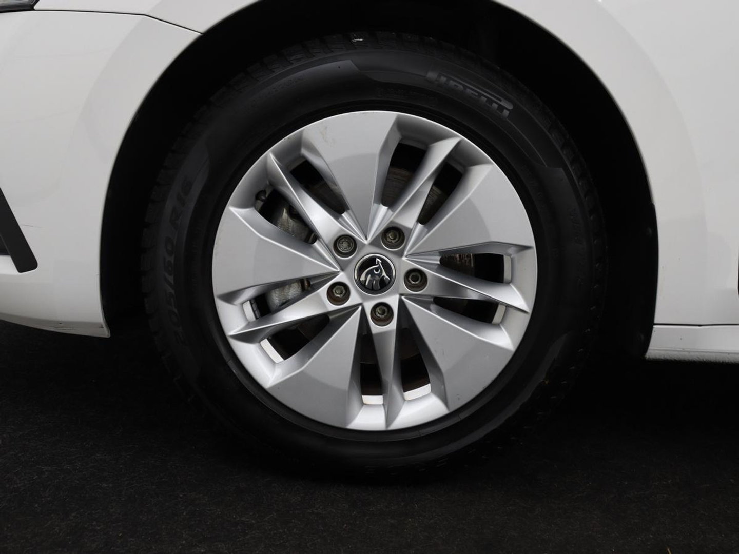 Škoda Octavia 1.0 e-TSI Business Edition | 61.800km NAP | Camera | Carplay | Navigatie | Full LED | Parkeerhulp | Digital Cockpit | Cruise control