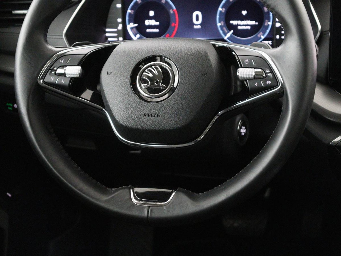 Škoda Octavia 1.0 e-TSI Business Edition | 61.800km NAP | Camera | Carplay | Navigatie | Full LED | Parkeerhulp | Digital Cockpit | Cruise control