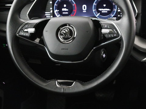 Škoda Octavia 1.0 e-TSI Business Edition | 61.800km NAP | Camera | Carplay | Navigatie | Full LED | Parkeerhulp | Digital Cockpit | Cruise control