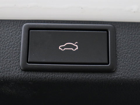 Škoda Octavia 1.0 e-TSI Business Edition | 61.800km NAP | Camera | Carplay | Navigatie | Full LED | Parkeerhulp | Digital Cockpit | Cruise control