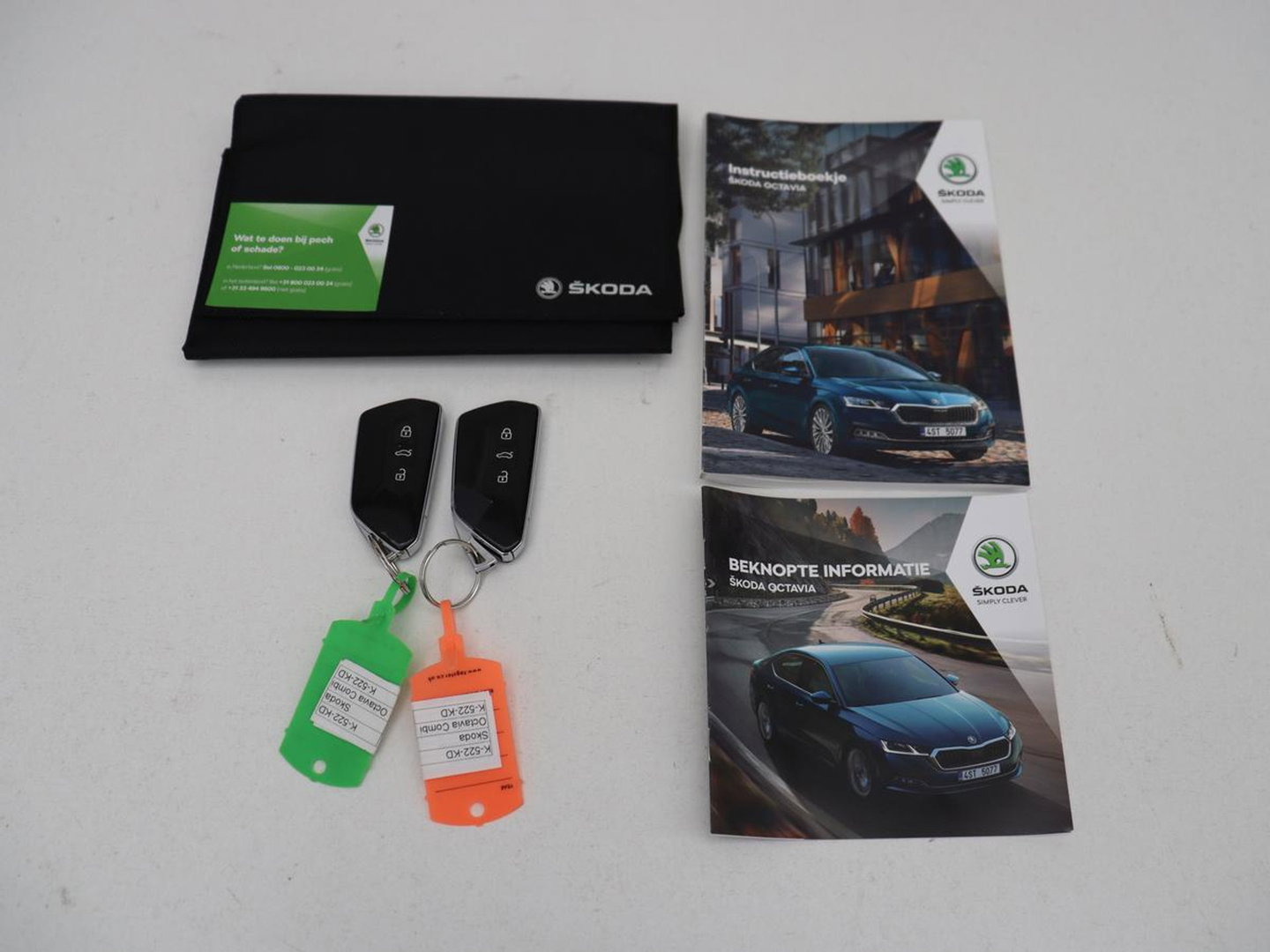 Škoda Octavia 1.0 e-TSI Business Edition | 61.800km NAP | Camera | Carplay | Navigatie | Full LED | Parkeerhulp | Digital Cockpit | Cruise control